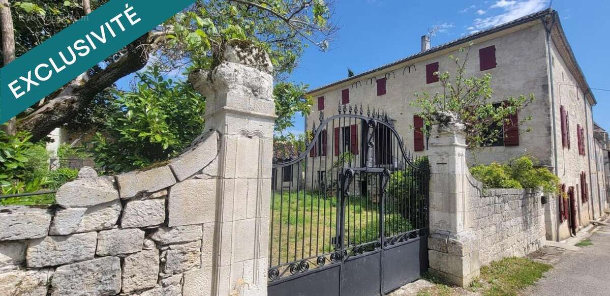 Photo 2 - Maison à SAINT-MAURIN