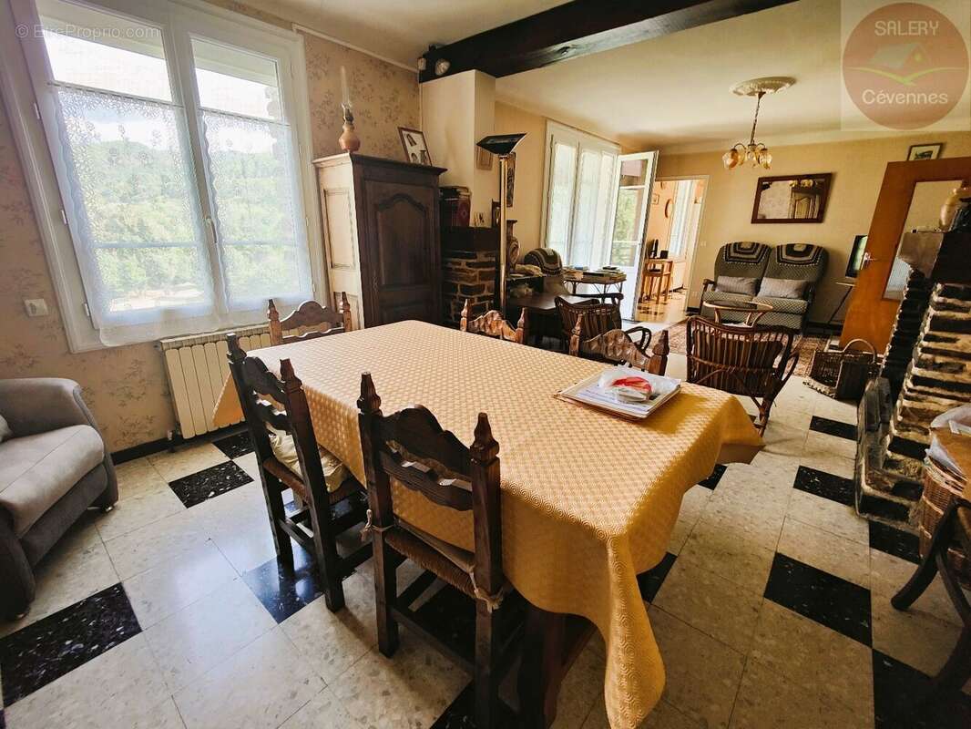 Maison à MOISSAC-VALLEE-FRANCAISE