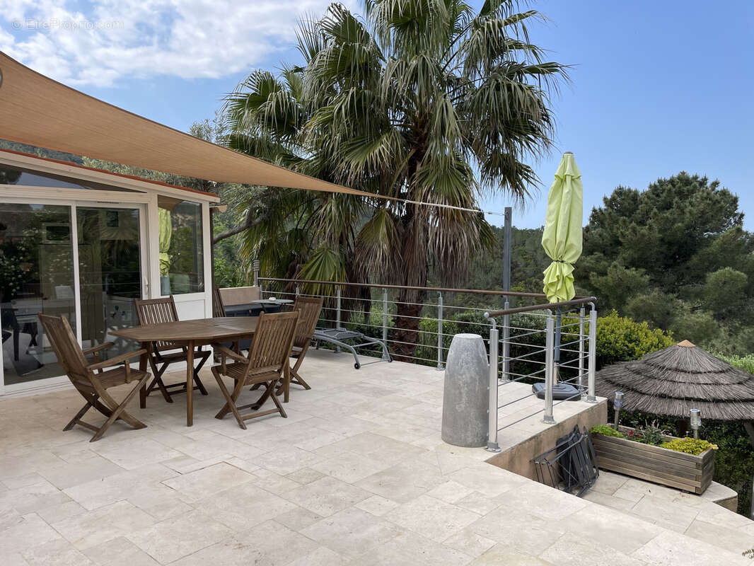 Maison à LA LONDE-LES-MAURES