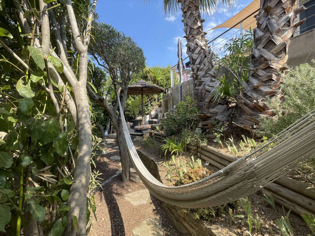Maison à LA LONDE-LES-MAURES