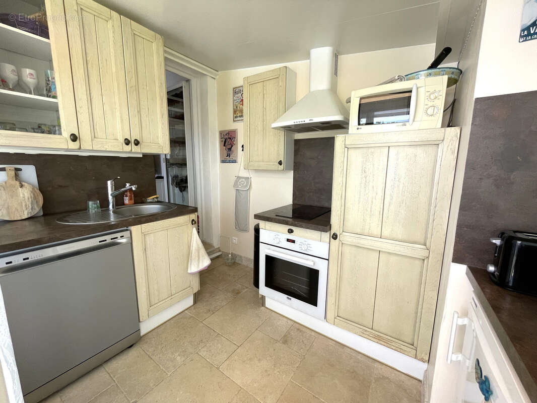 Maison à LA LONDE-LES-MAURES