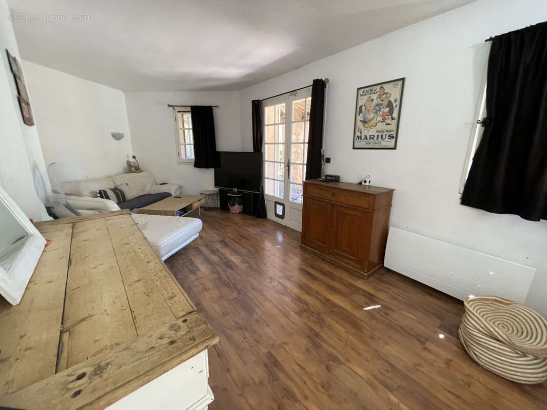 Maison à LA LONDE-LES-MAURES