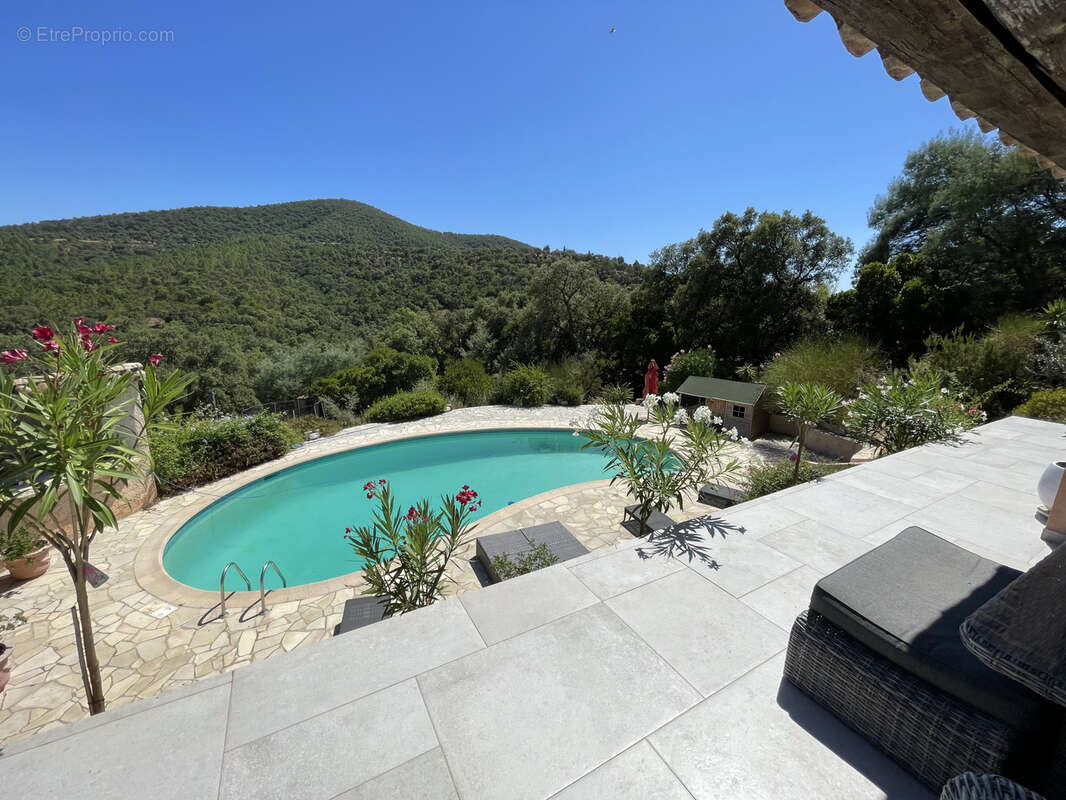 Maison à LA LONDE-LES-MAURES