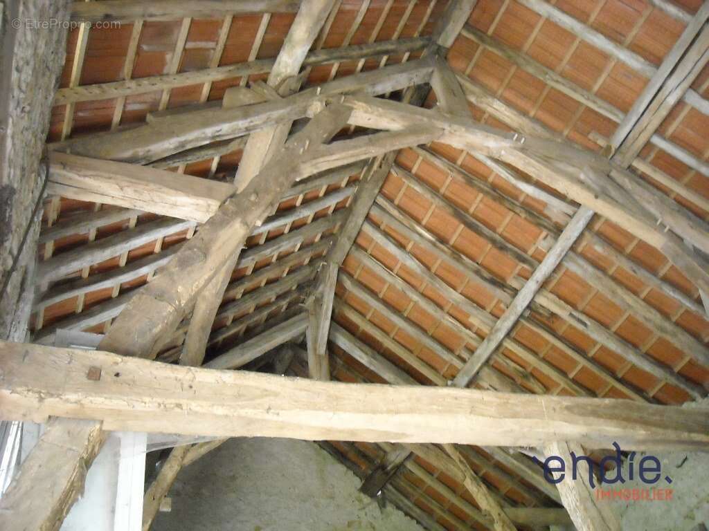 Maison à MORNAY-SUR-ALLIER