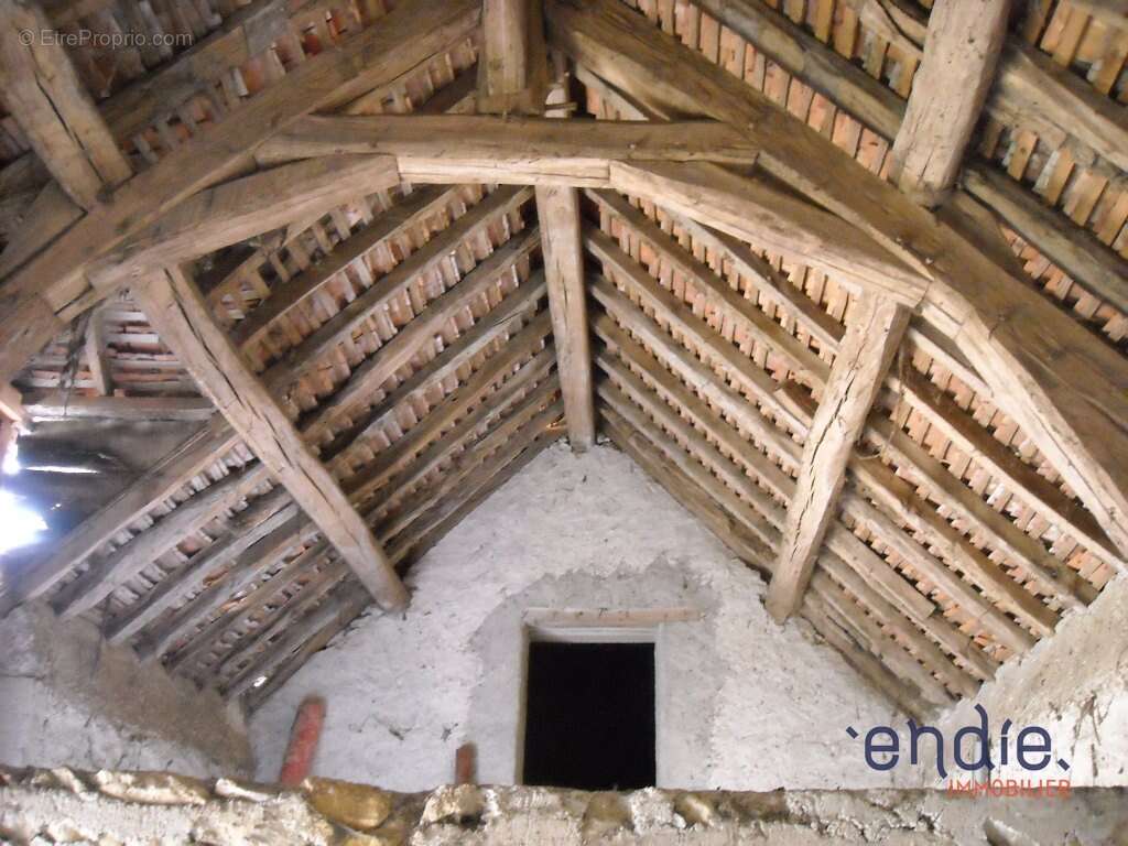 Maison à MORNAY-SUR-ALLIER