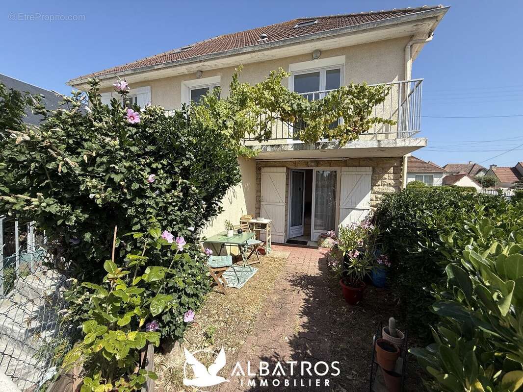 Appartement à OUISTREHAM