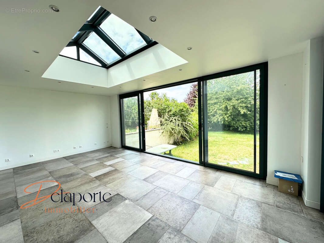 Maison à DREUIL-LES-AMIENS