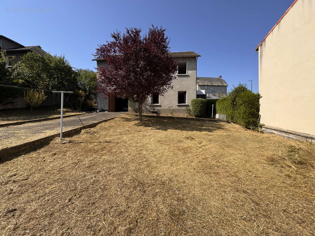 Maison à SAINT-FLOUR