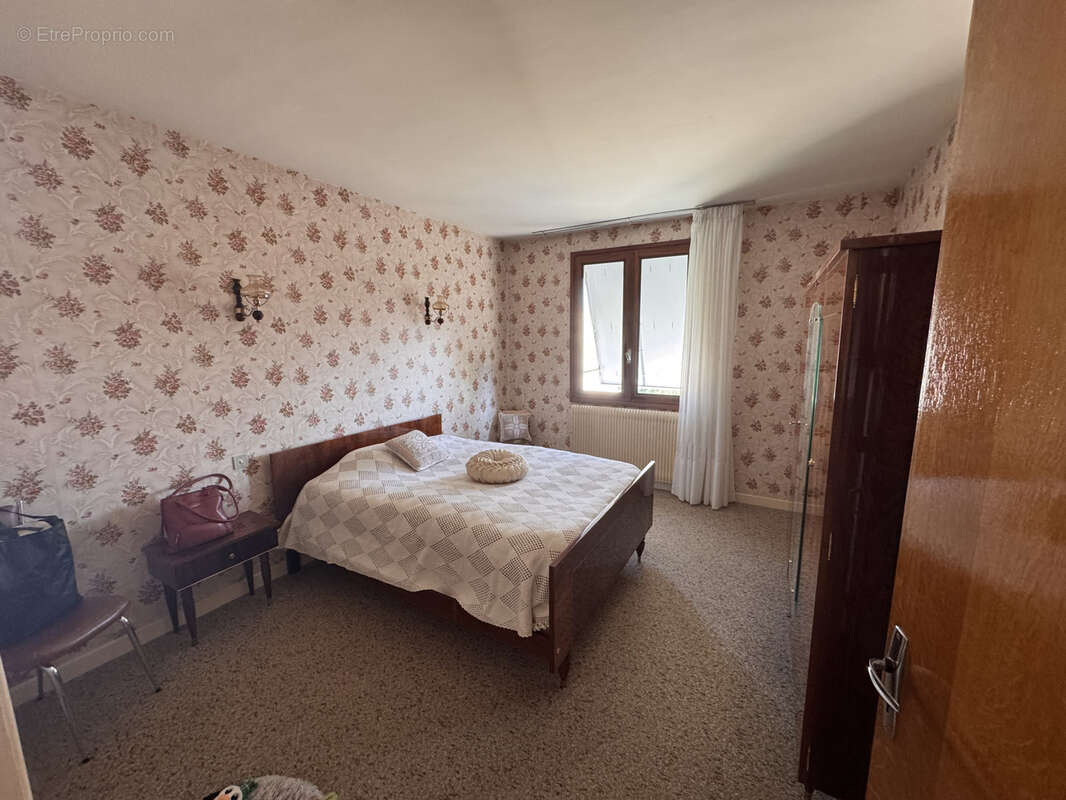 Maison à SAINT-FLOUR