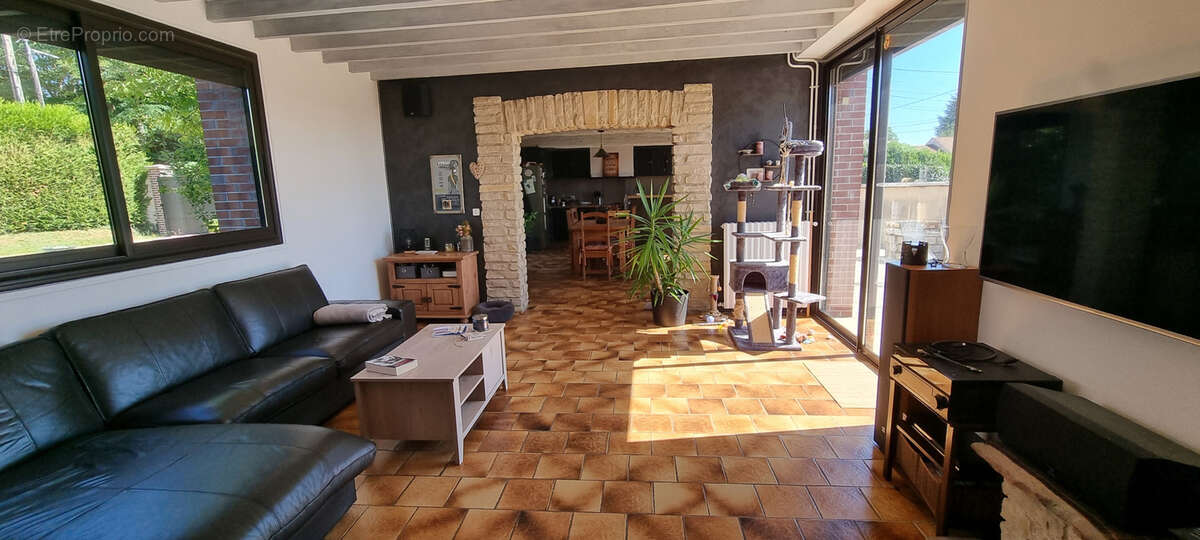 Maison à PONT-SUR-YONNE