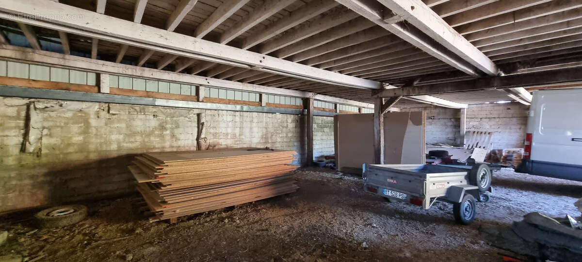 Maison à PONT-SUR-YONNE