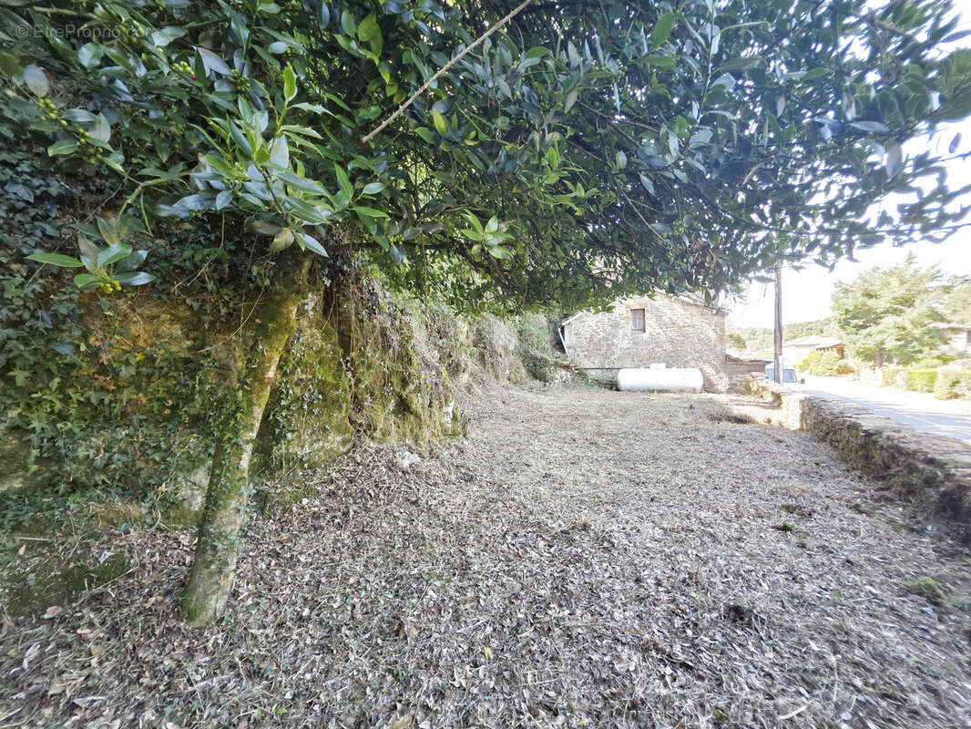 Maison à FRAYSSINET-LE-GELAT