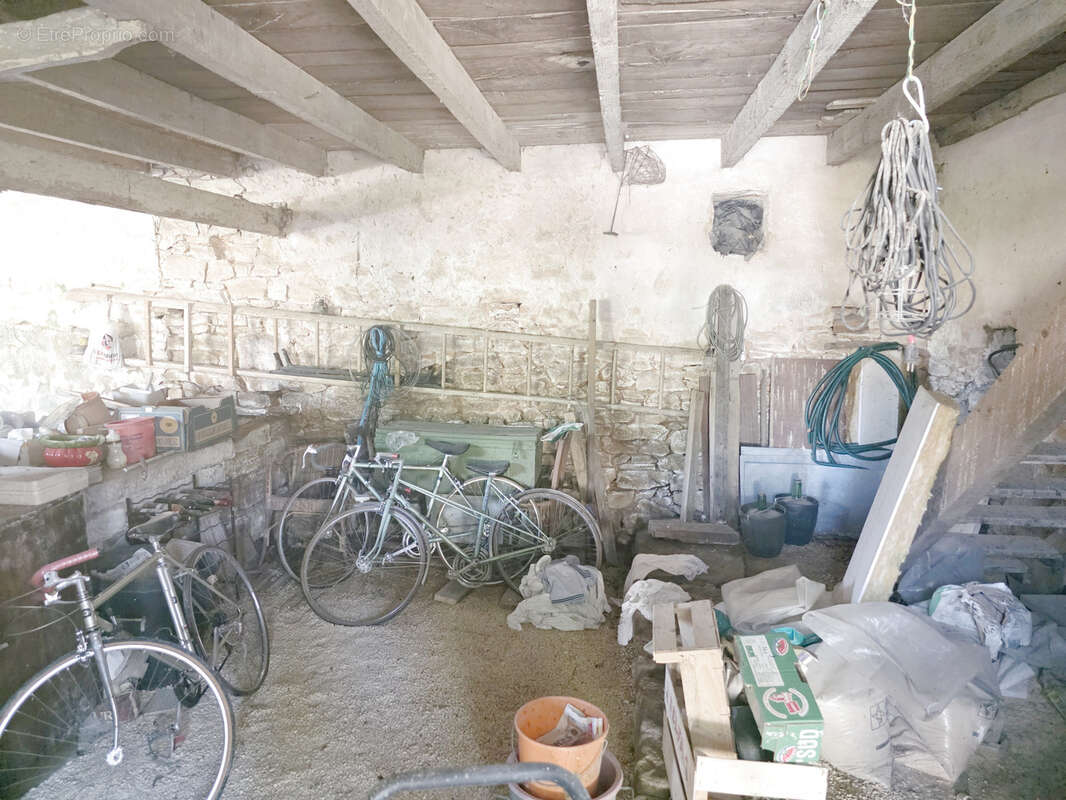 Maison à FRAYSSINET-LE-GELAT