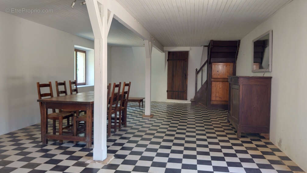 Maison à MONTCABRIER