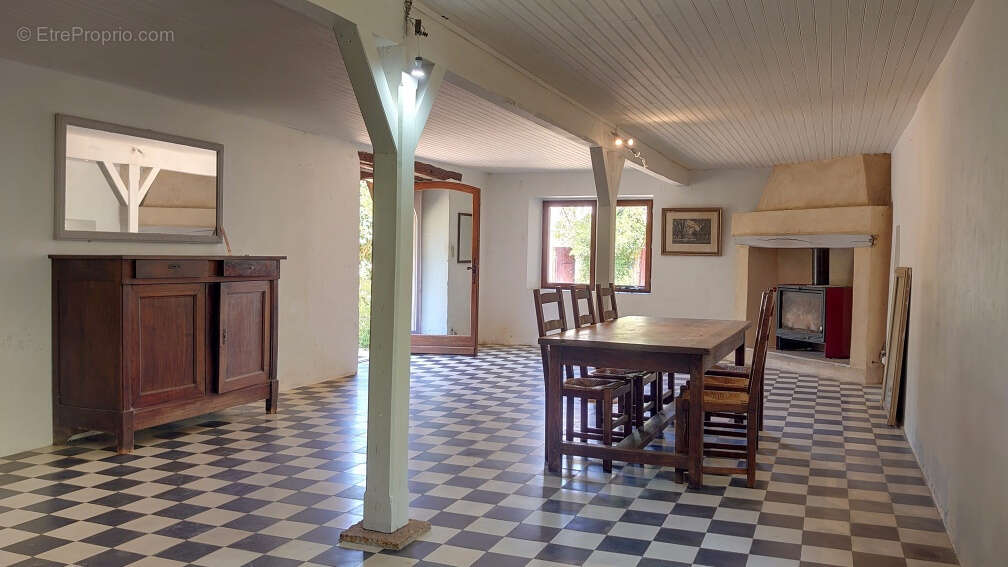 Maison à MONTCABRIER