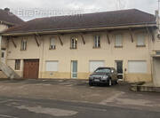 Appartement à CLOUANGE