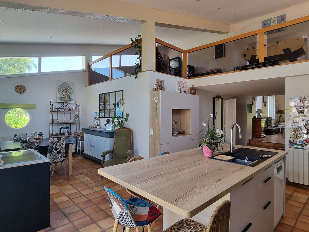 Maison à BREUIL-MAGNE