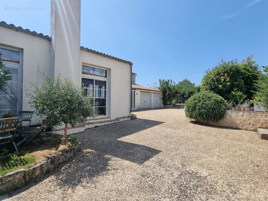 Maison à BREUIL-MAGNE