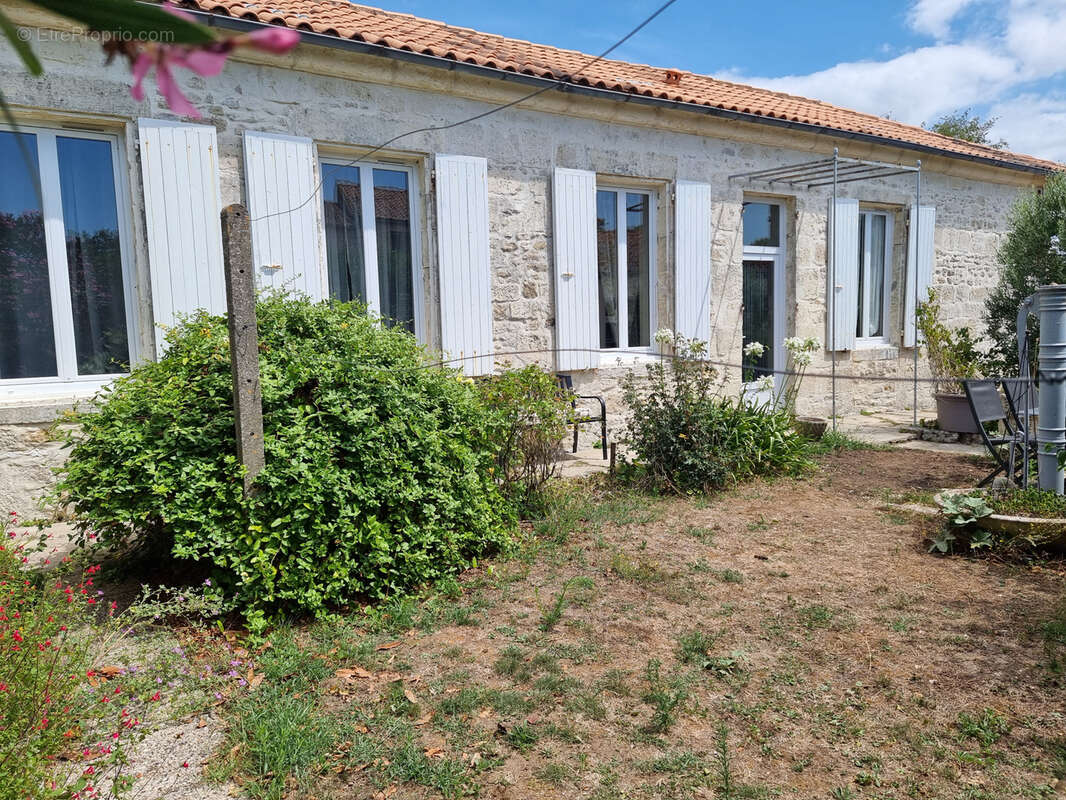 Maison à BREUIL-MAGNE