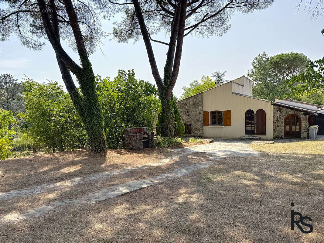 Maison à LAURAC-EN-VIVARAIS