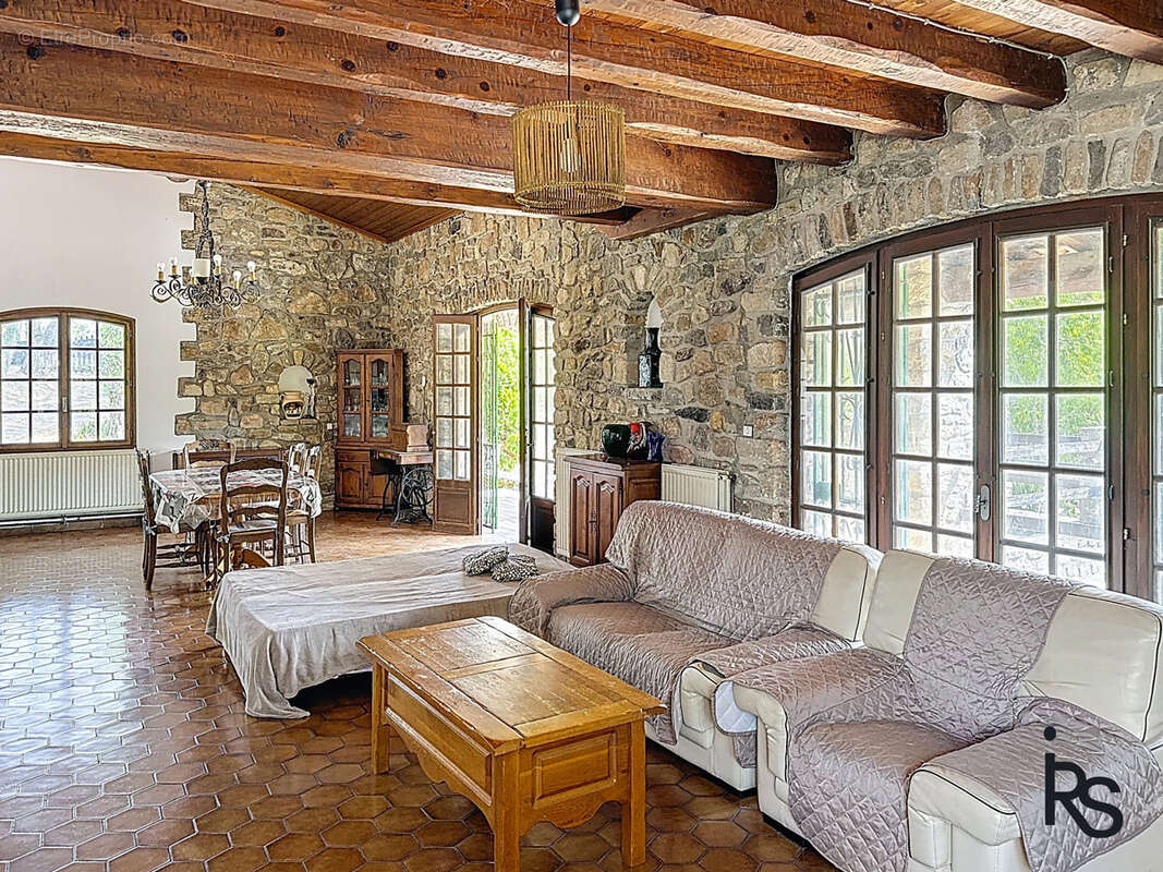 Maison à LAURAC-EN-VIVARAIS