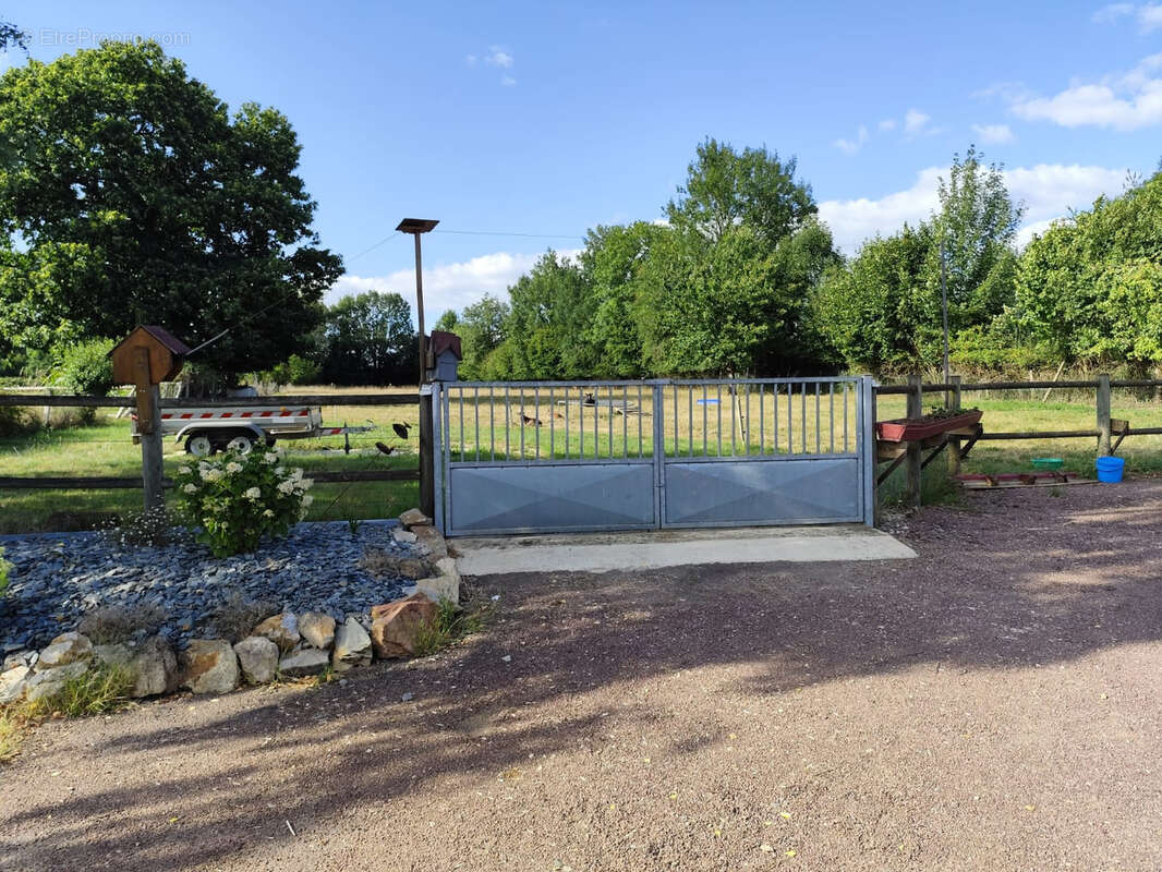 Maison à SAINT-DENIS-SUR-SARTHON