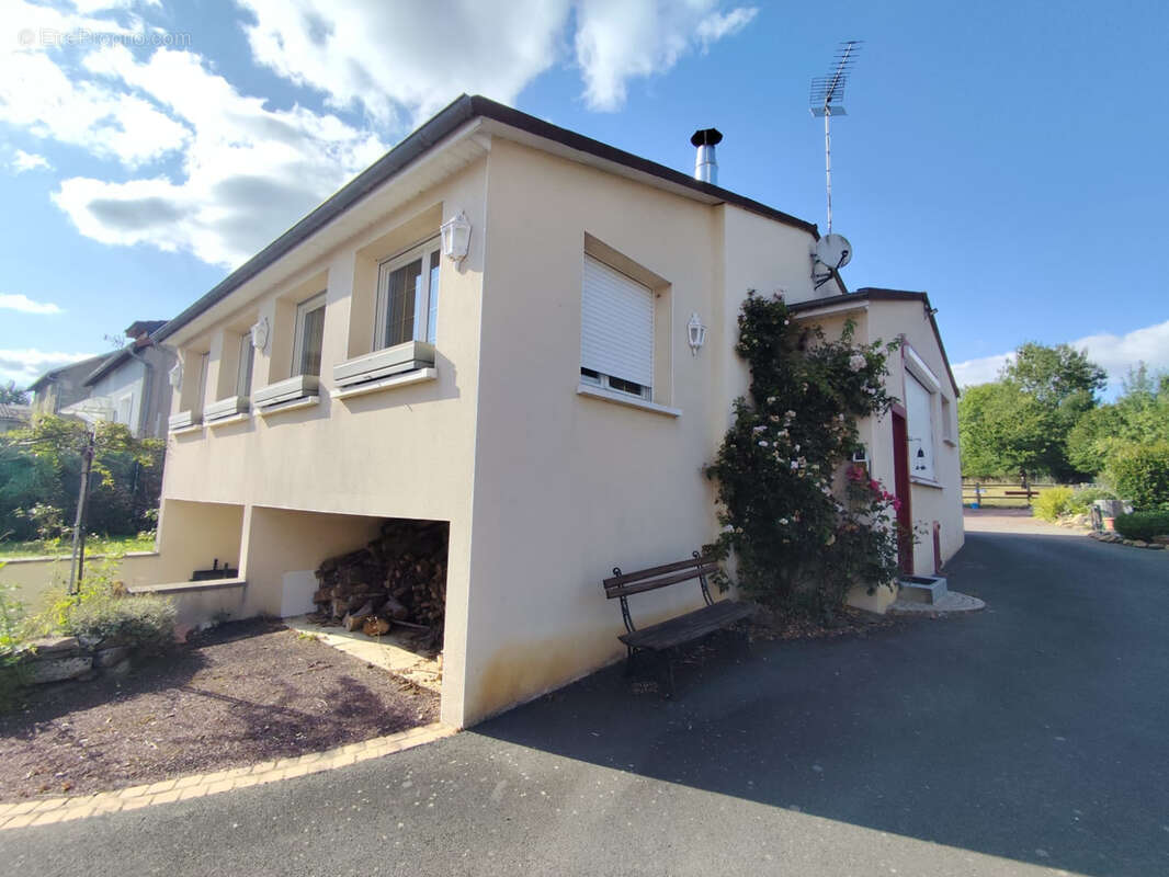 Maison à SAINT-DENIS-SUR-SARTHON