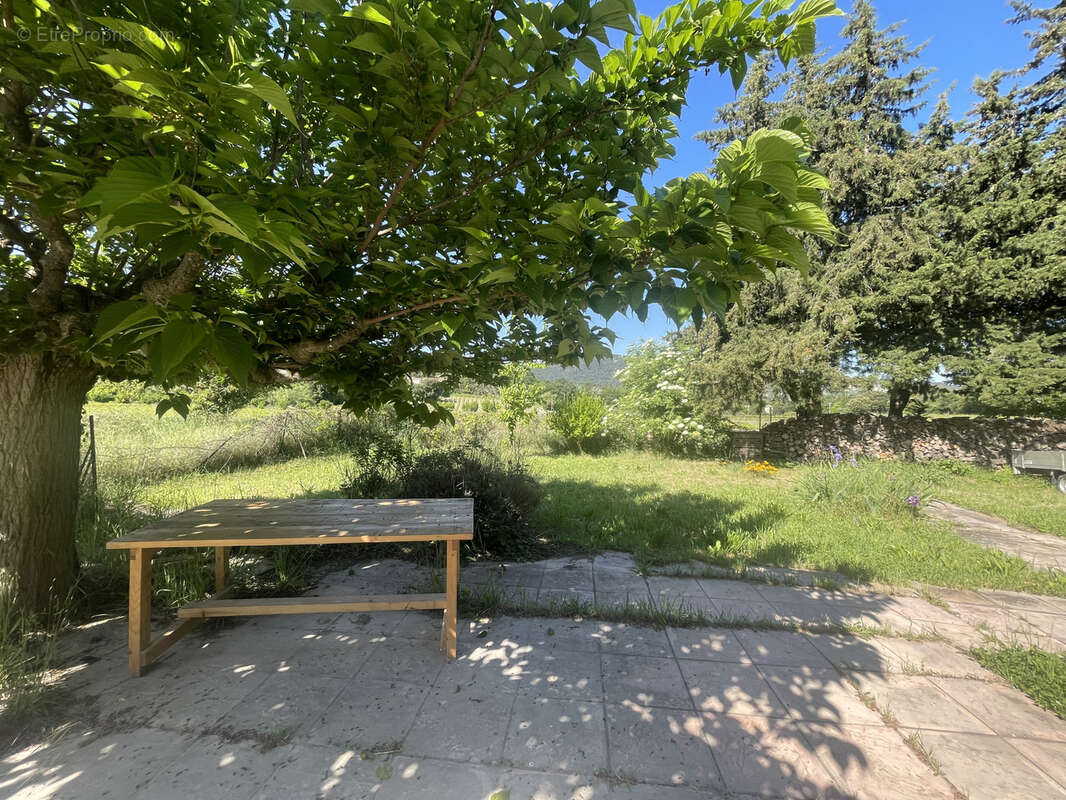 Maison à VAISON-LA-ROMAINE