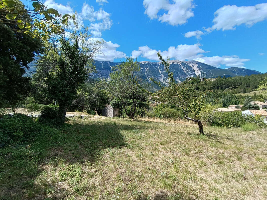 Terrain à BRANTES