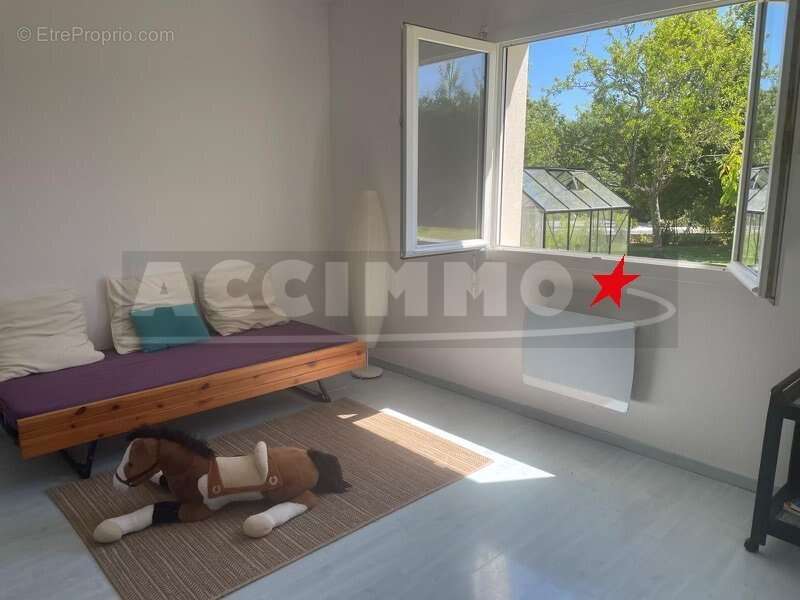 Maison à LAUZERVILLE