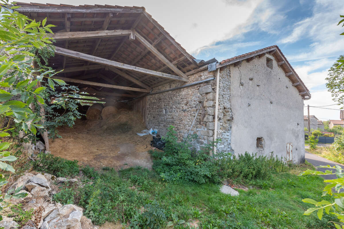 Maison à SAINT-JEAN-D'AUBRIGOUX