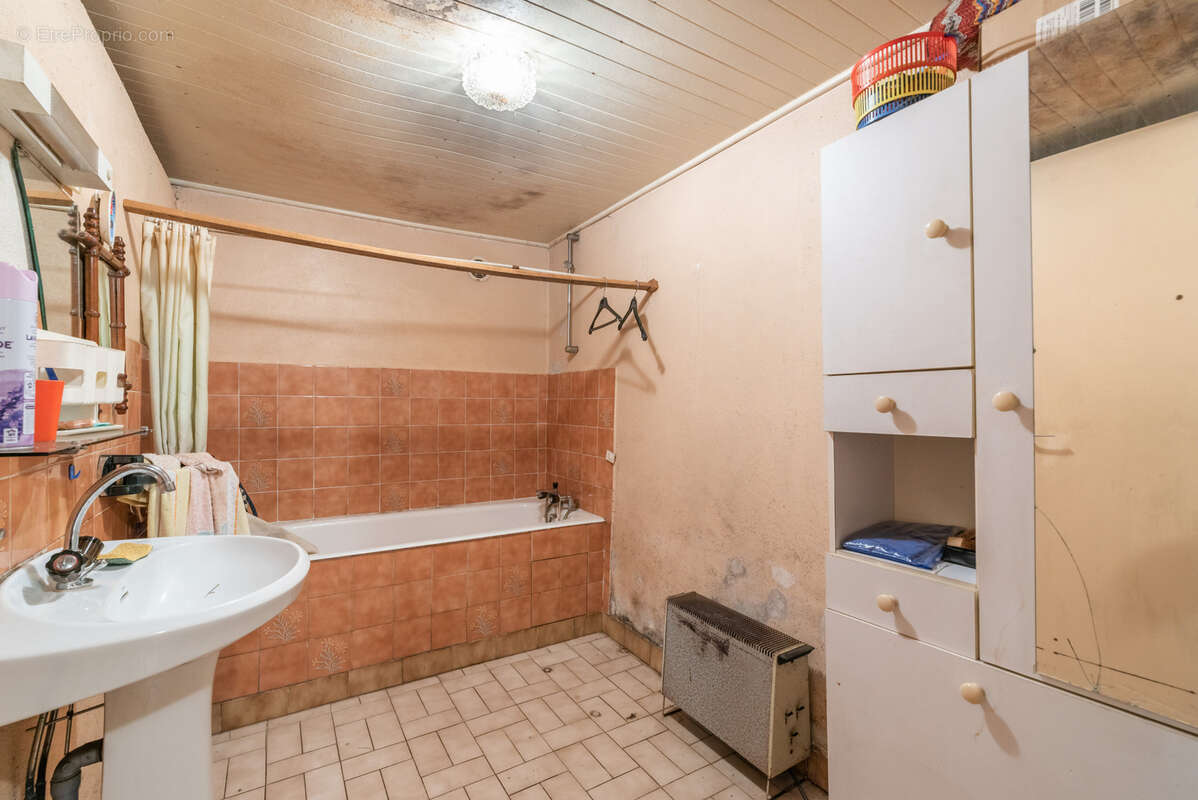 Maison à SAINT-JEAN-D'AUBRIGOUX