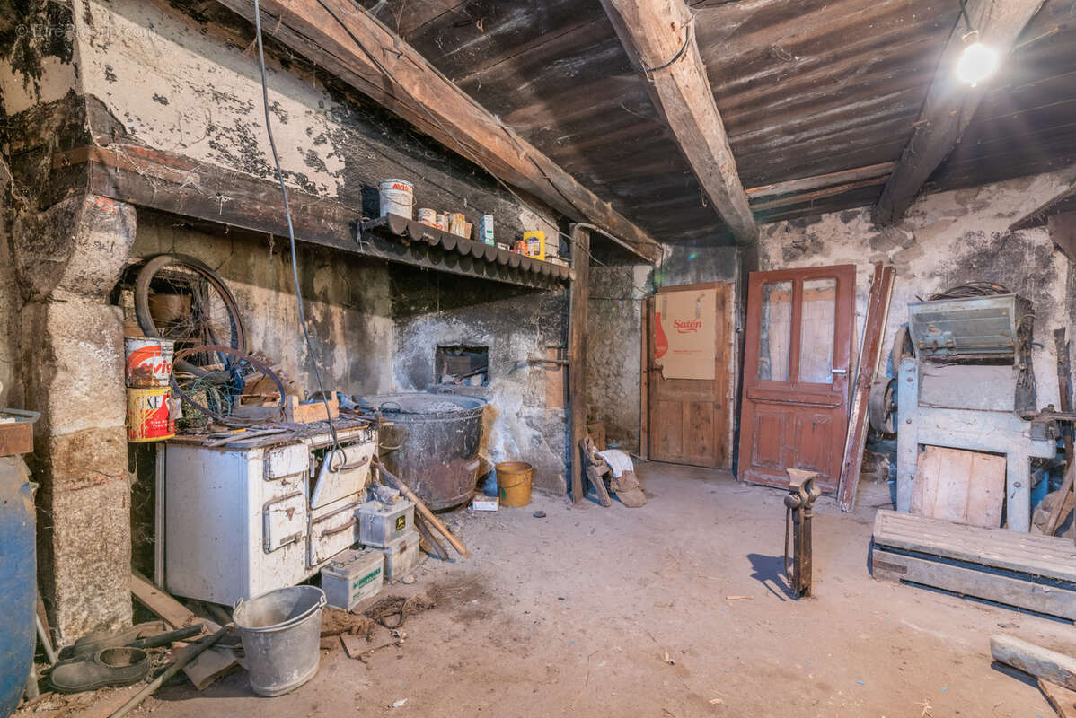 Maison à SAINT-JEAN-D'AUBRIGOUX