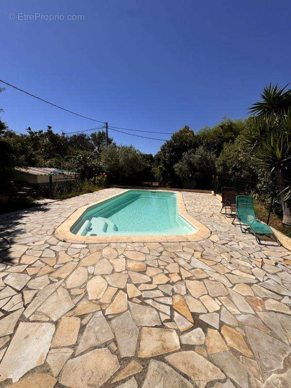 Maison à SANTA-LUCIA-DI-MORIANI