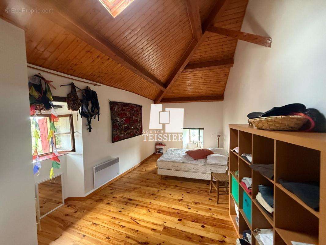 Maison à SAINT-MELANY