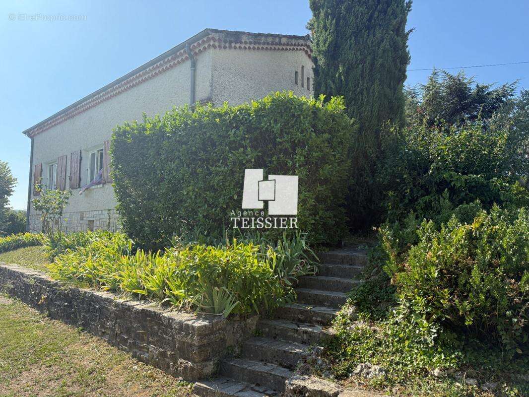 Maison à BERRIAS-ET-CASTELJAU