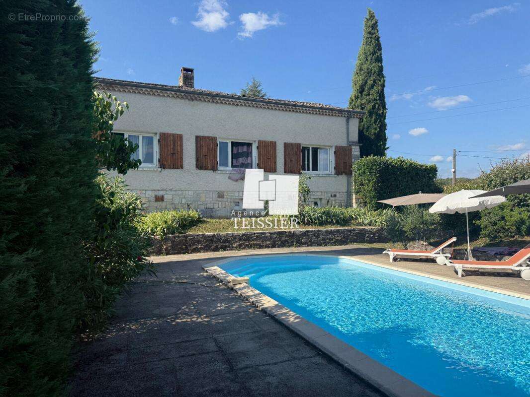 Maison à BERRIAS-ET-CASTELJAU