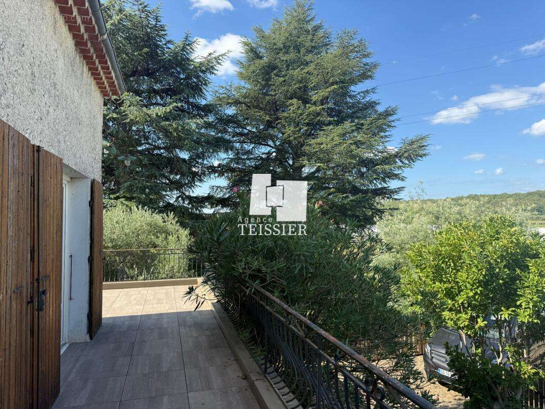 Maison à BERRIAS-ET-CASTELJAU