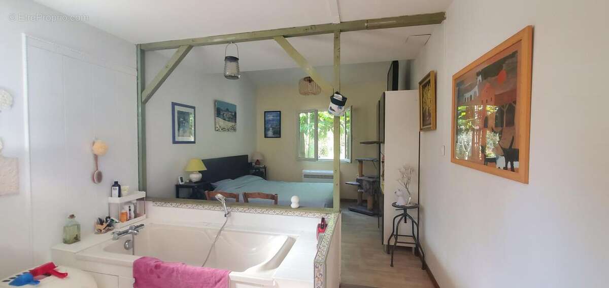 Maison à LABLACHERE