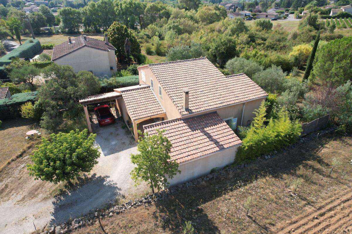 Maison à LABLACHERE