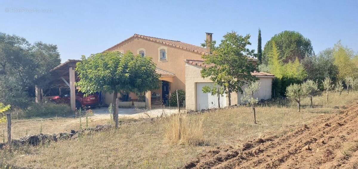 Maison à LABLACHERE