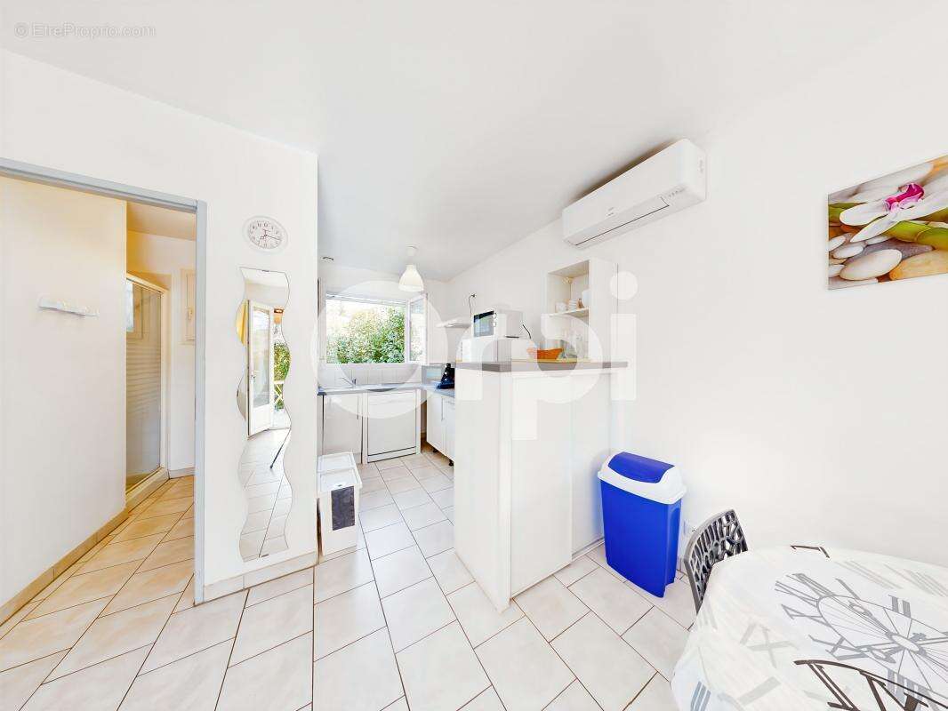 Maison à SAINT-ALBAN-AURIOLLES