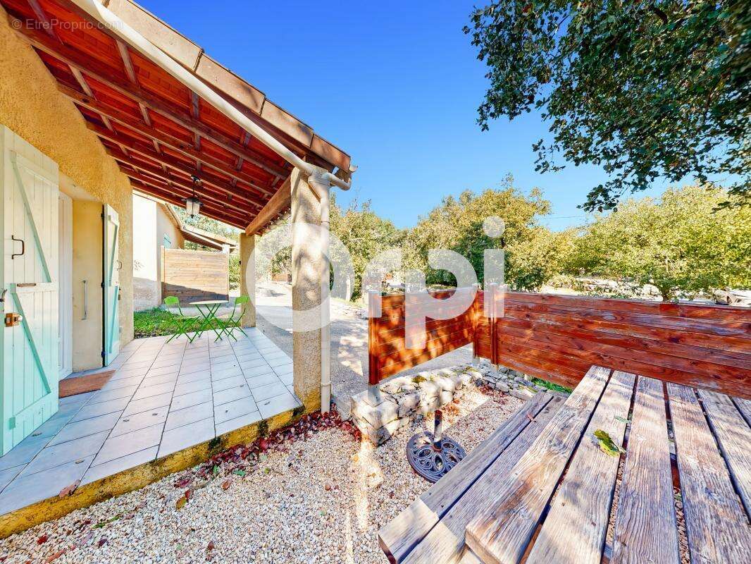 Maison à SAINT-ALBAN-AURIOLLES