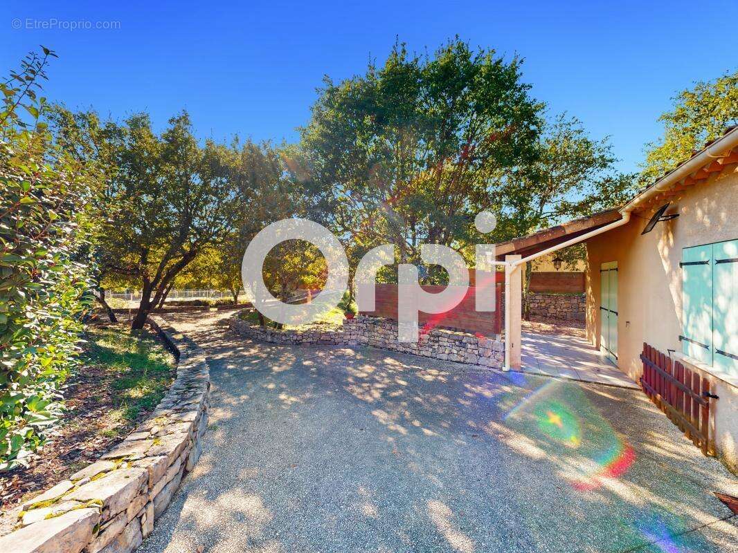 Maison à SAINT-ALBAN-AURIOLLES