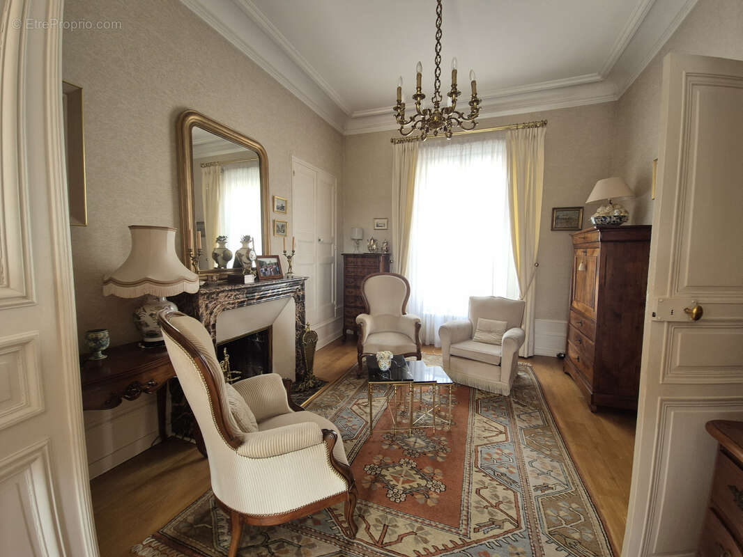 Maison à SABLE-SUR-SARTHE