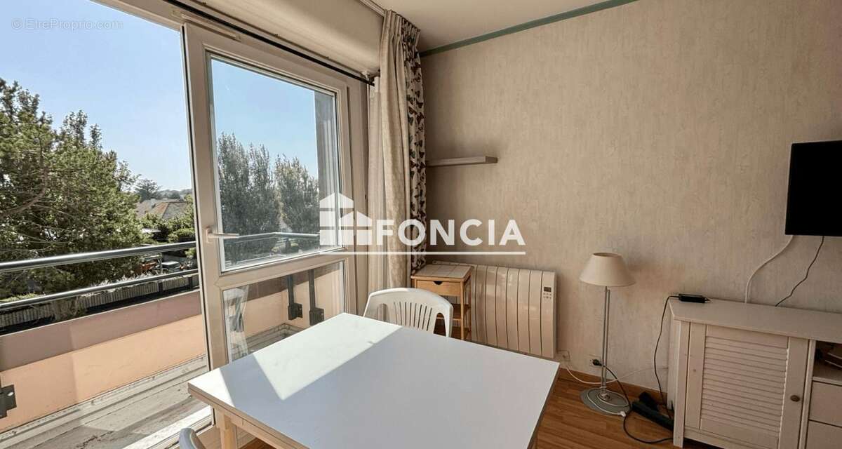 Appartement à COURSEULLES-SUR-MER