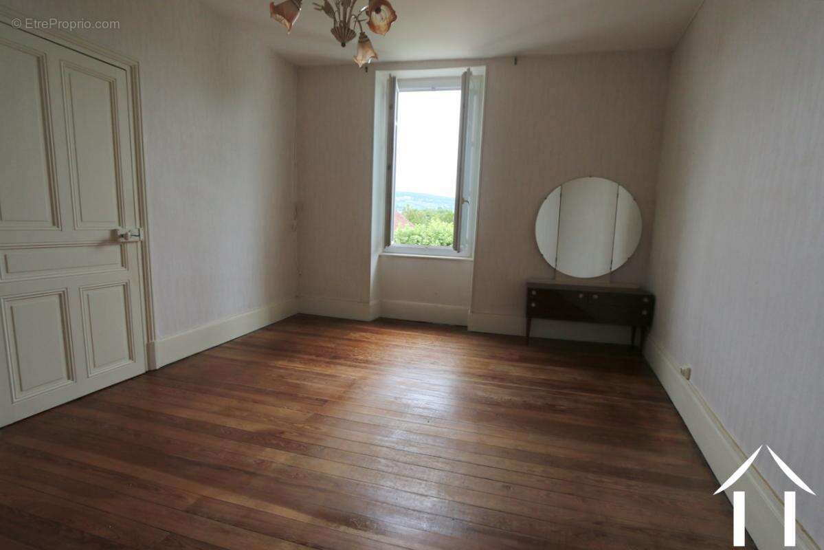 Maison à CHEILLY-LES-MARANGES