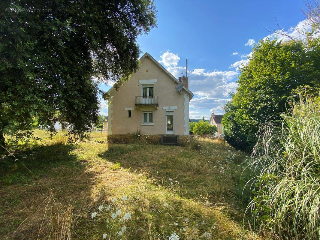 Maison à LE BUISSON-DE-CADOUIN