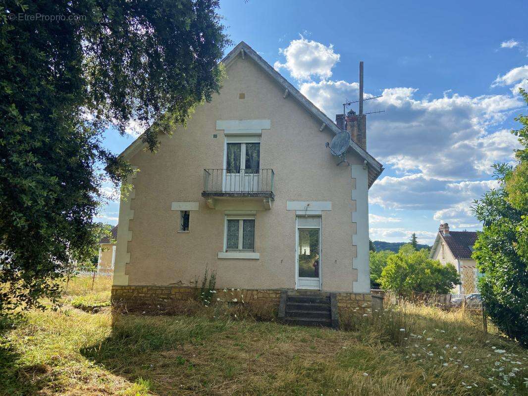 Maison à LE BUISSON-DE-CADOUIN
