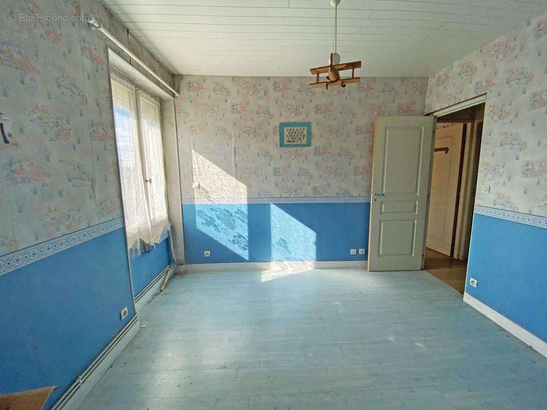 Maison à LE BUISSON-DE-CADOUIN